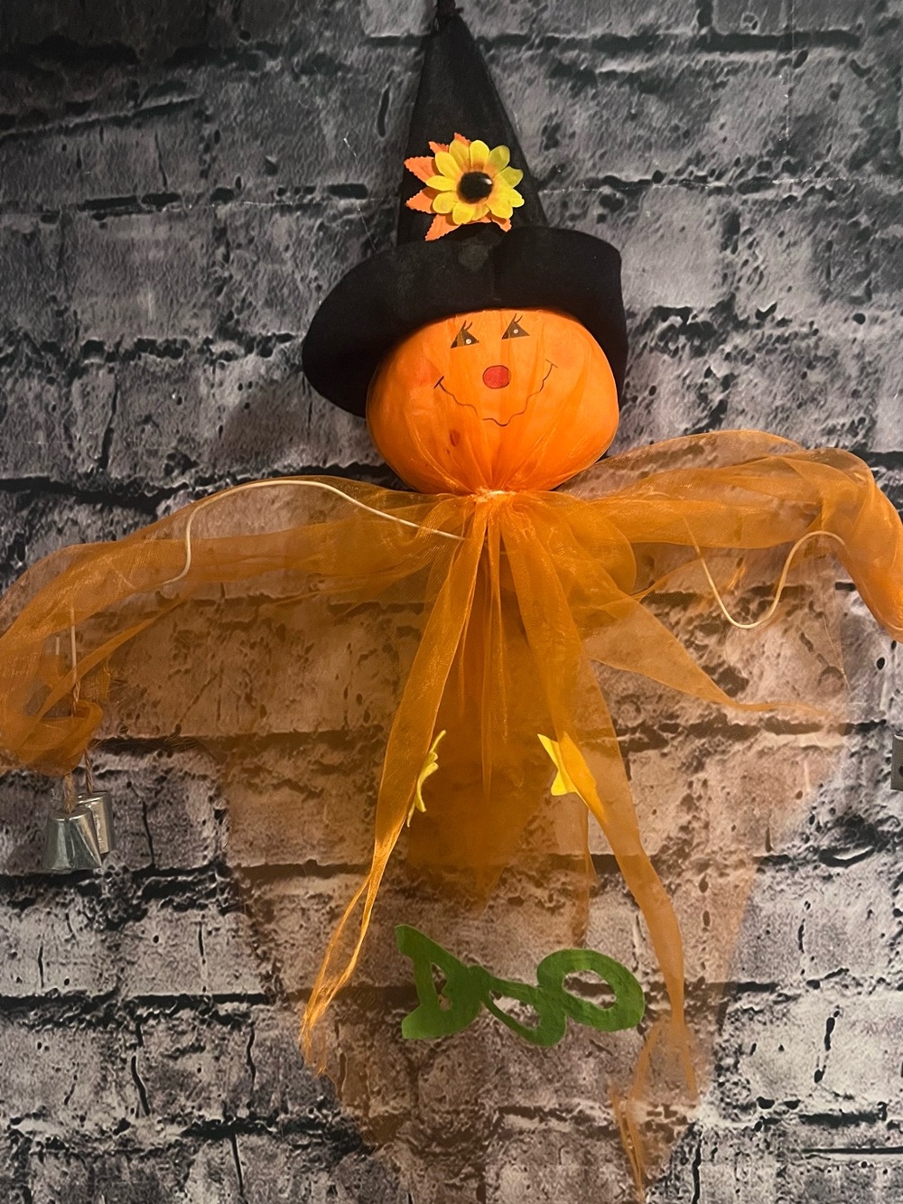 Pumpkin Witch Decoration
